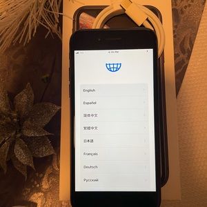 iPhone 7, UNLOCKED, Apple